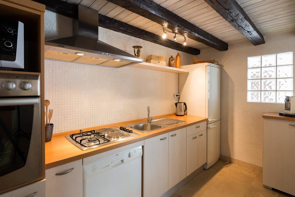 Holiday Home Zlatni San - Private Heated Pool Bol Bilik gambar