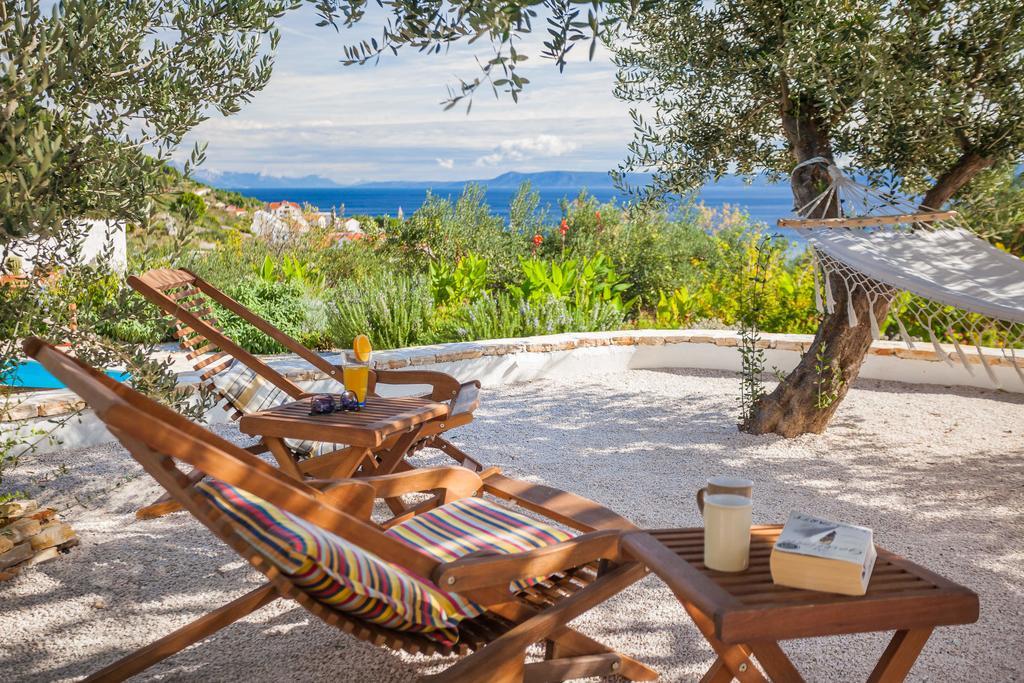 Holiday Home Zlatni San - Private Heated Pool Bol Bilik gambar